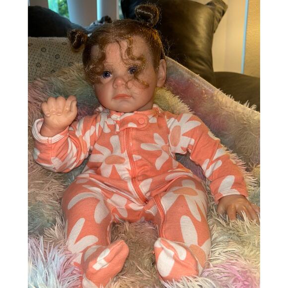 Reborn Baby Girl Doll Silicone Limbs, Cloth Body & Accessories - Picture 2 of 13